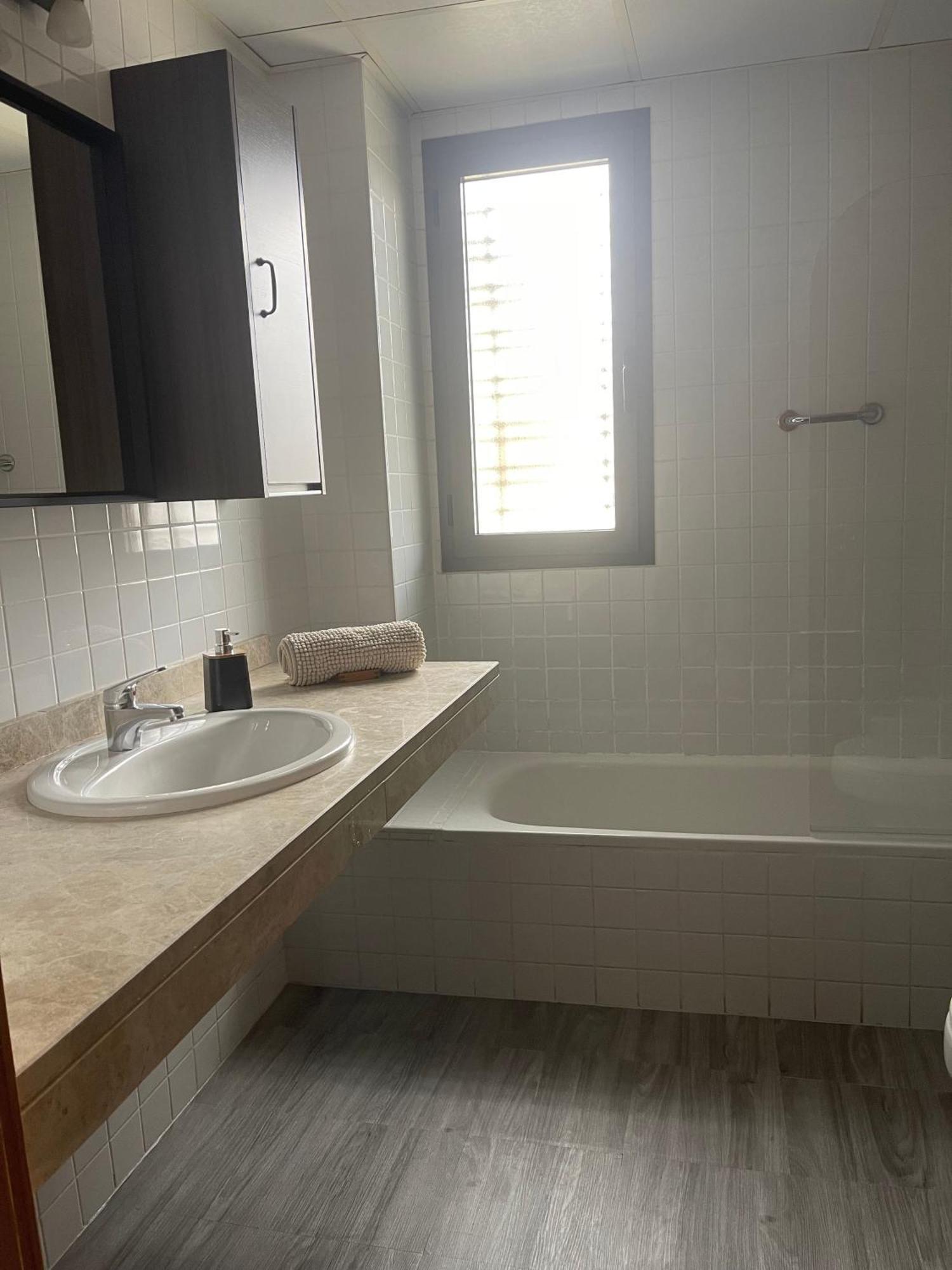 Galaksi-habitacion Doble Privada En Casa Compartida-uebica2 Séjour chez l'habitant *